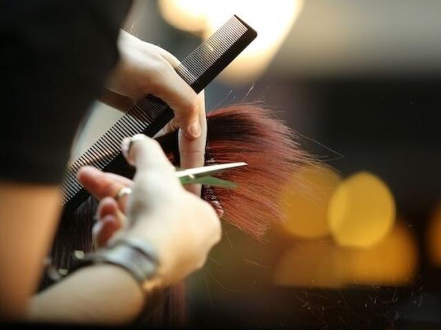 Hair salon for rent in Meyrin 70 m² | dreamo. Ch