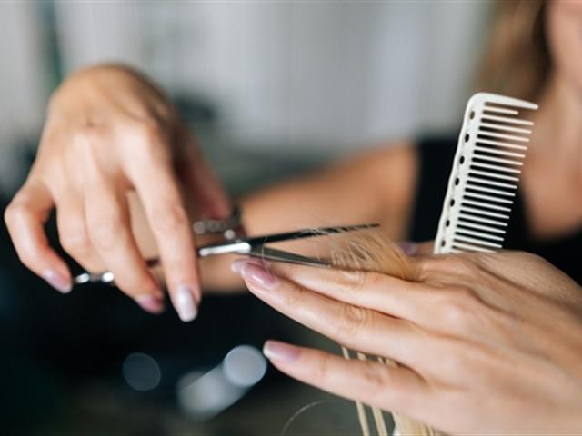 GENF VIEUX CAROUGE FRISEURSALON STANDORT NR. 1 WIRD VERKAUFT