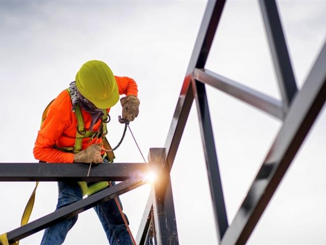 GENF UNTERNEHMEN MIT SPEZIALISIERUNG AUF SCHLOSSERHANDWERK UND METALLBAU ZUM VERKAUF