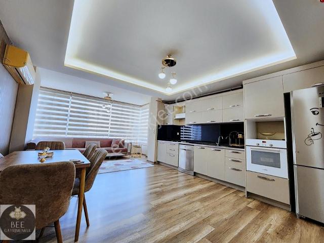 Geniş Oturum, Deniz Manzarası,ebeveyn Banyolu Satılık 2+1 Daire