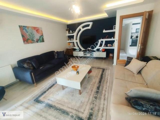 Geniş Balkonlu Bakımlı Daire