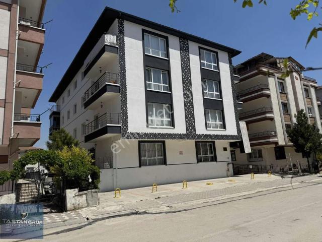 Geniş,ferah Ve Kullanışlı Bakımlı 3+1