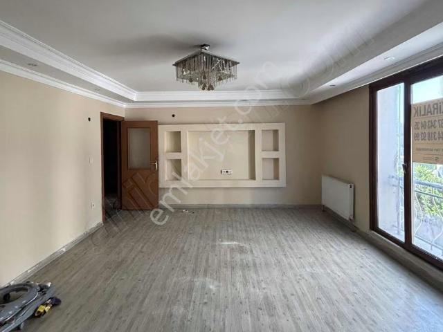 Geniş Kiralık Yüksek Giriş