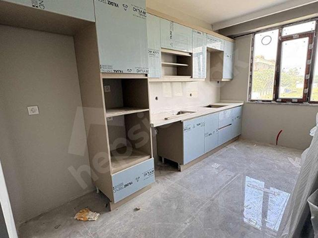 GENİŞ VE FERAH ORMAN MANZARALI LÜKS 2+1 DAİRE