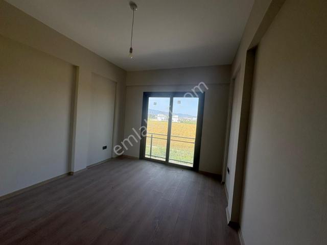 Geniş Ve Ferah 2+1 Kiralık Daire Merkezi Konumda
