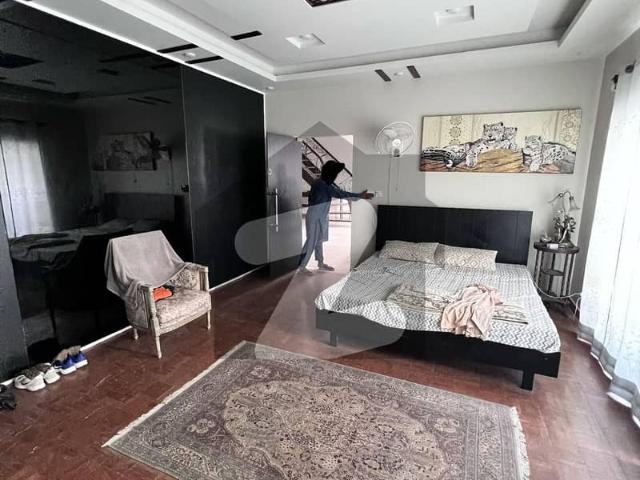 Geninue investor 1000 yards at plot price