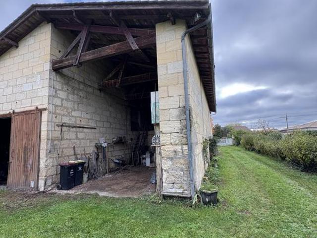GENISSAC maison à aménager 38 m² parcelle env. 190 m² – 60 000 €