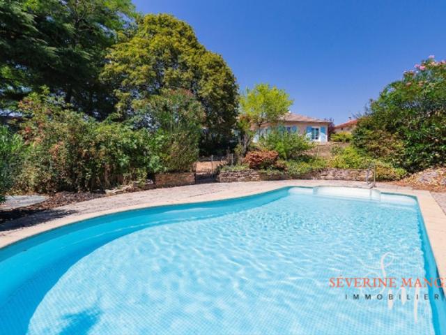Genissieux Grande Maison de plain pied sous/sol complet piscine