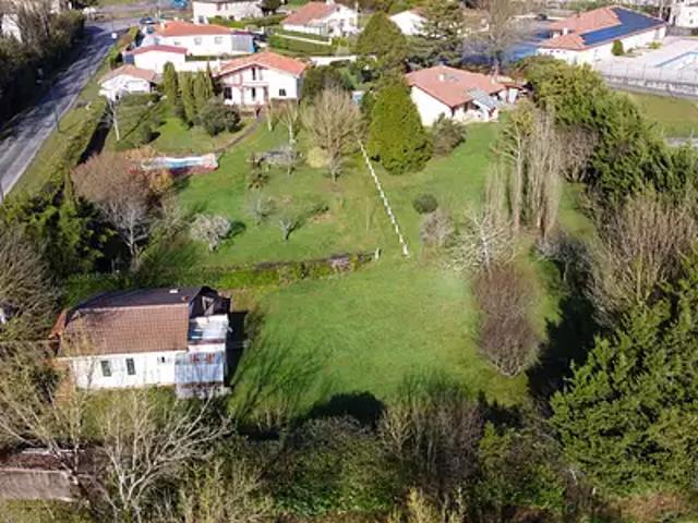 Geaune 40320 Achat / Vente maison 7 pièces t7 au dernier étage terrasse