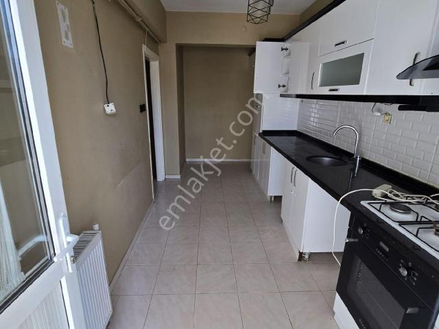 Gebze Beşevler De Site İçerisinde 3+1 Asansörlü Satılık Daire