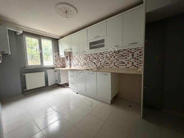 Gebze İstasyon 2+1 Bahçe Kullanımlı Marmaraya Yakın Daire