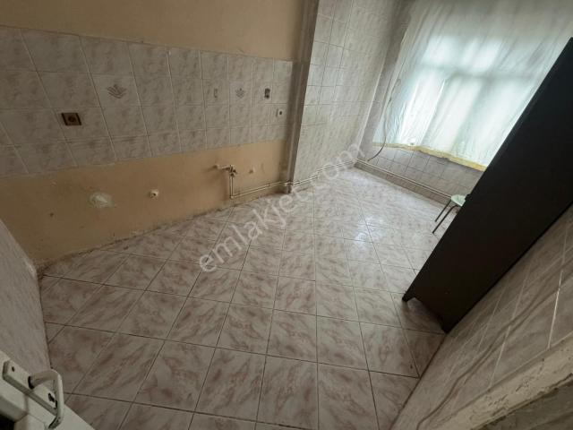 Gebze İstasyon Mah'de Arakat Geniş 2+1 Daire