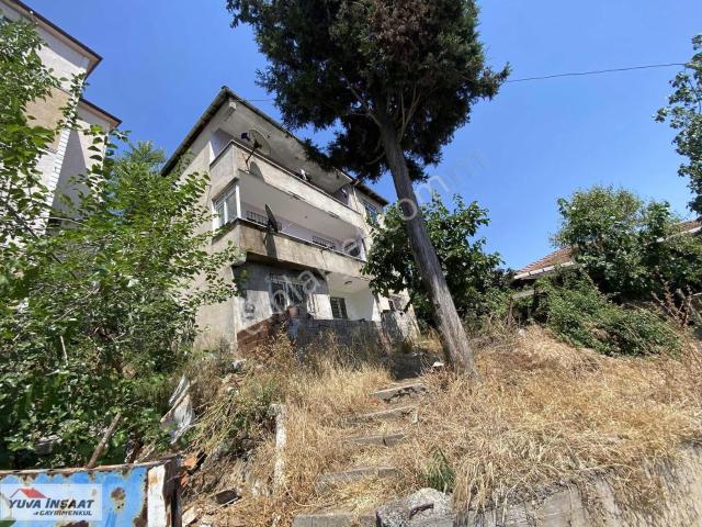 Gebze Mimarsinan Mah Satılık Müstakil 3 Katlı Arsa İçinde