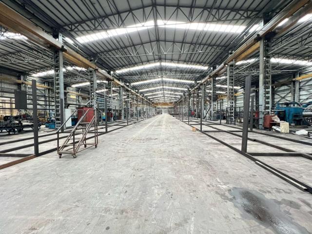 Gebze'de 17.000 M2+2000 Kwa+22 Adet Vinçli Satılık Fabrika&depo