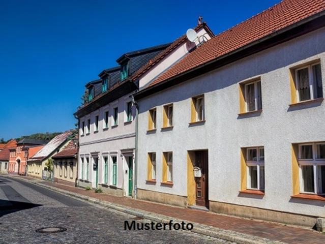 Gebäude in Faido