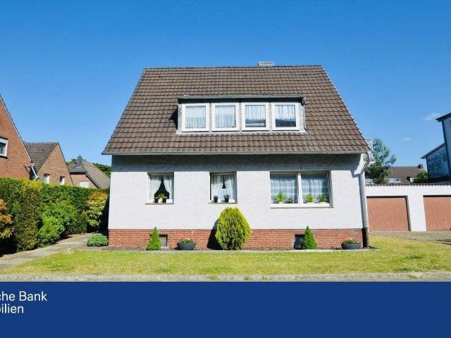 Gebote erwünscht Zweifamilienhaus nahe Düsseldorf