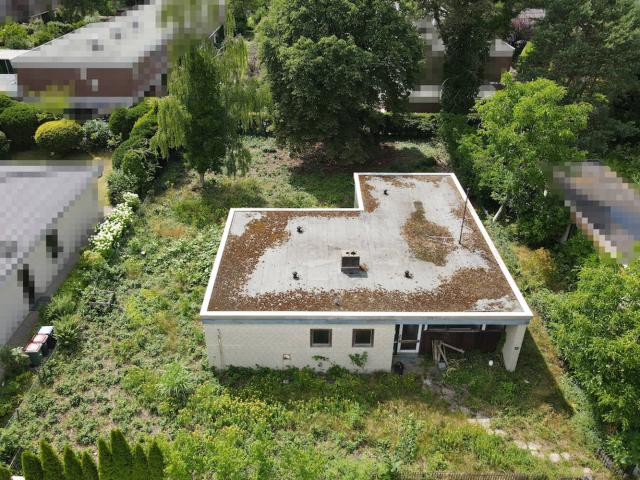 GEBOTSVERFAHREN: Sasel Erhaltenswerter Bungalow mit vielseitigen Erweiterungsoptionen