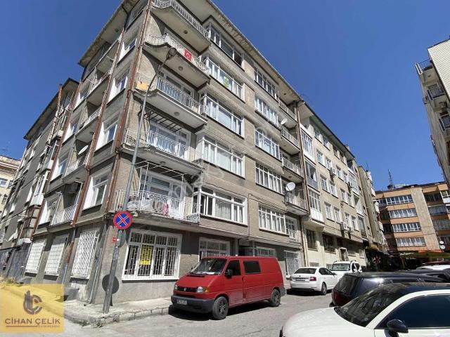 Gedavet Parkı Yanı | Merkezi Konumda Güneş Alan 2+1