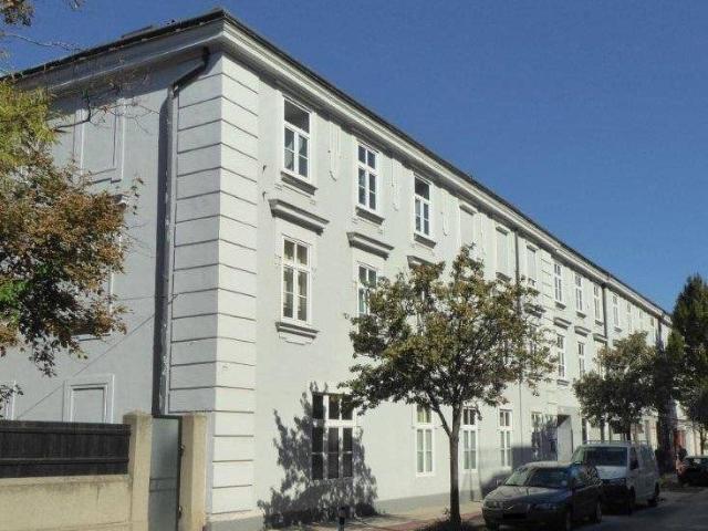 Gediegene Altbau Mietwohnung in Zentrumsnähe in 2700 Wiener Neustadt