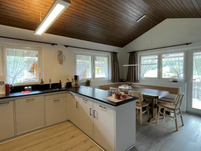 Gediegene Dachwohnung direkt beim Skilift Staffwald Ski in Ski out