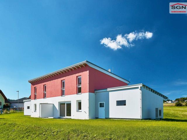 Geförderte Doppelhaushälfte in Groß Siegharts: 4 Zimmer, Garten & Terrasse!
