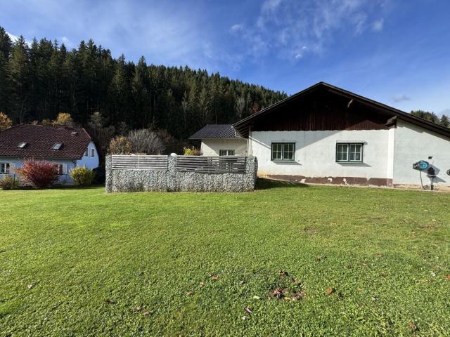 Geistthal! Bungalow mit großzügigem Grundstück in toller Sonnenlage!
