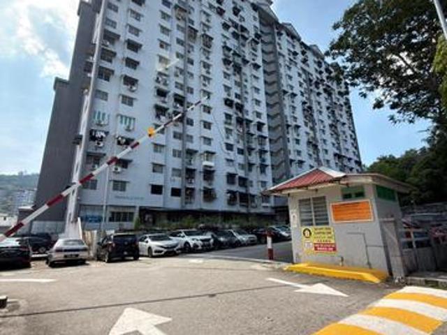 Gelugor Taman Utama Apartment Windy Nice Renovated Unit Can Full Loan