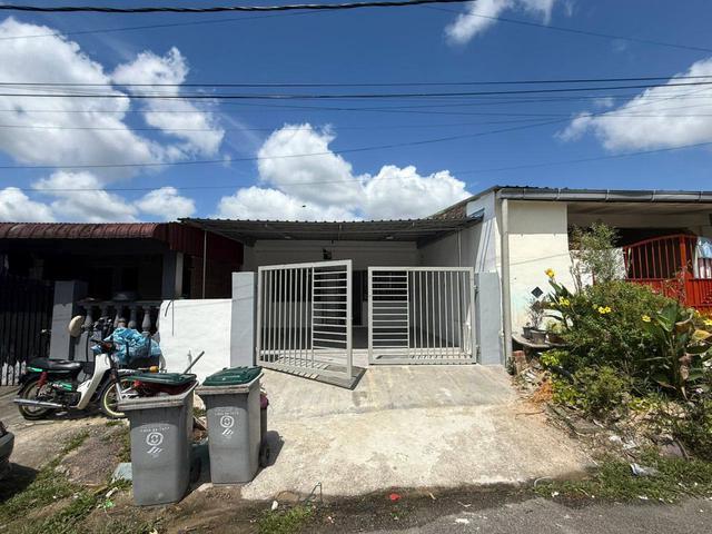 Gelang PatahTaman Gelang EmasSingle Storey House