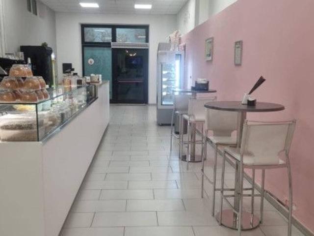 Gelateria in vendita a Sellia Marina