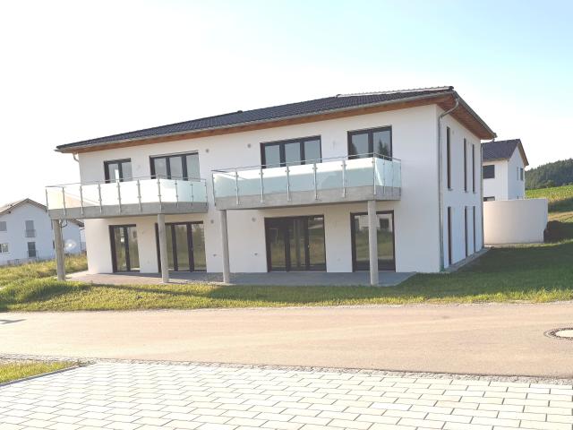 !Gelegenheit: 3 Zimmer Wohnung mit 82m², 30m² Keller/Hobbyraum und Garage!