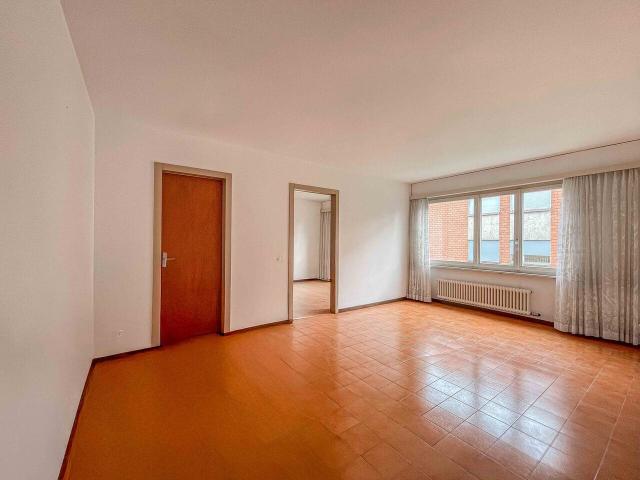 Gelegenheit zur Renovierung: 3 Zimmer, ideal für Investitionen