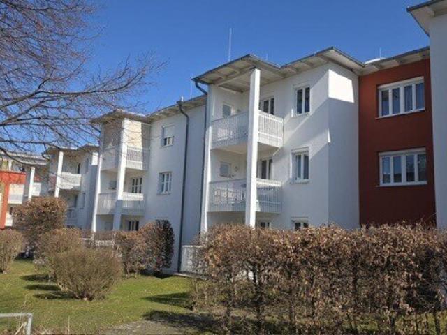 Gelegenheit sehr gepflegte Familienwohnung mit PKW Stellplatz in der Tiefgarage