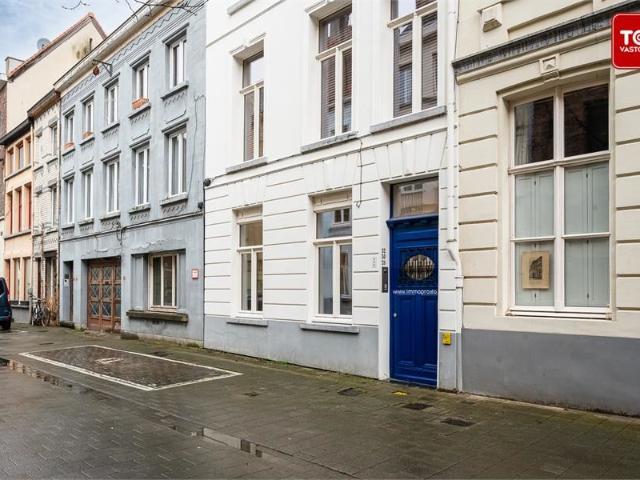 Gelijkvloers 1 slaapkamer appartement op toplocatie