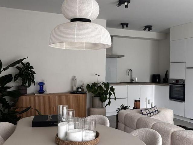 Gelijkvloers app. te huur in Bassevelde voor € 925 met 2 slaapkamers