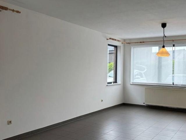 Gelijkvloers app. te huur in Dessel voor € 875 met 2 slaapkamers