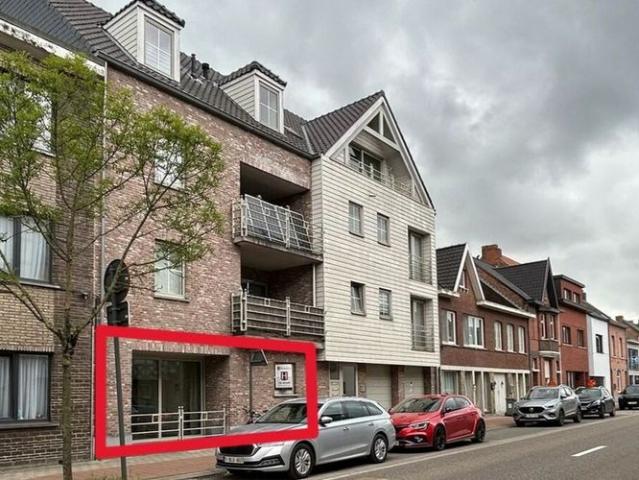 Gelijkvloers app. te huur in Mol voor € 800 met 1 slaapkamer