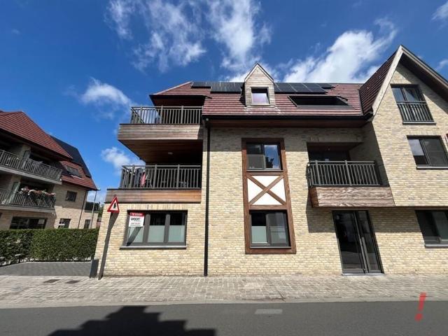 Gelijkvloers app. te koop voor 449000 euro met 3 slaapkamers