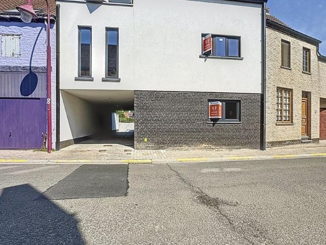Gelijkvloers app. te koop voor 299000 euro met 2 slaapkamers