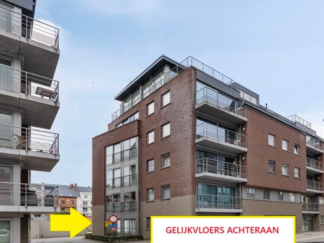 Gelijkvloers app. te koop voor 305000 euro met 2 slaapkamers