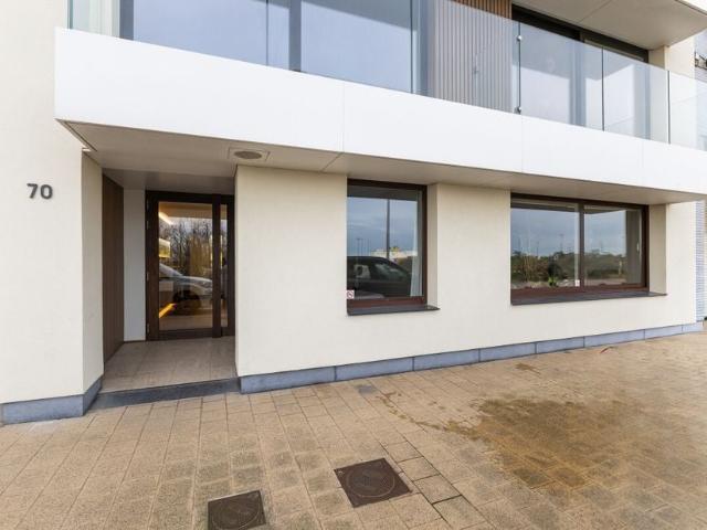 Gelijkvloers app. te koop voor 320000 euro met 1 slaapkamers