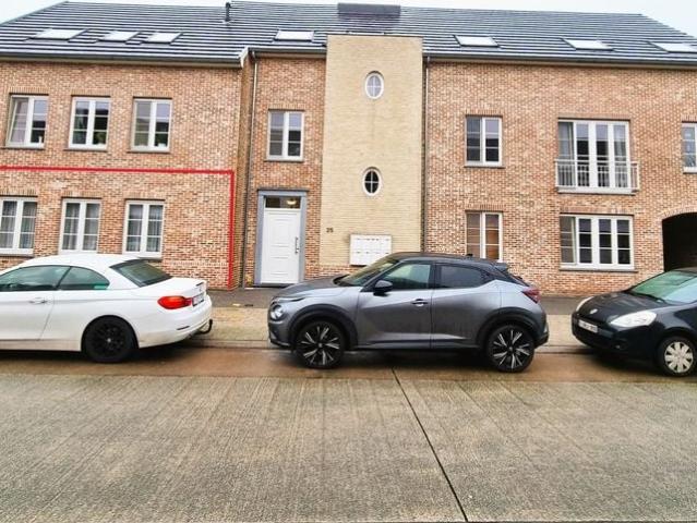 Gelijkvloers app. te koop voor 325000 euro met 2 slaapkamers