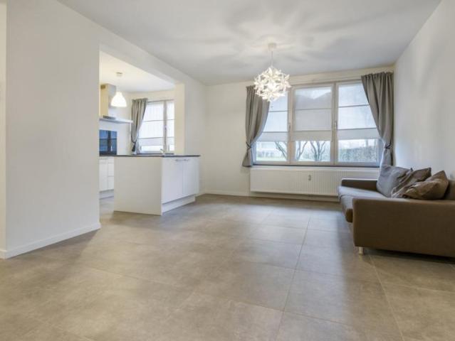 Gelijkvloers appartement in topstaat, ideaal gelegen
