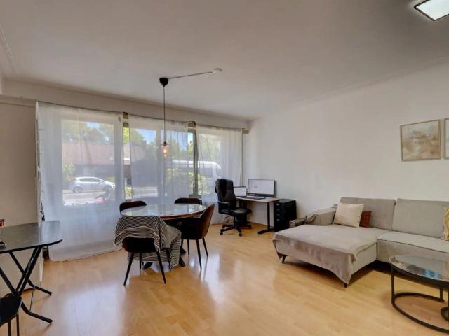 Gelijkvloers appartement met tuin in Berchem