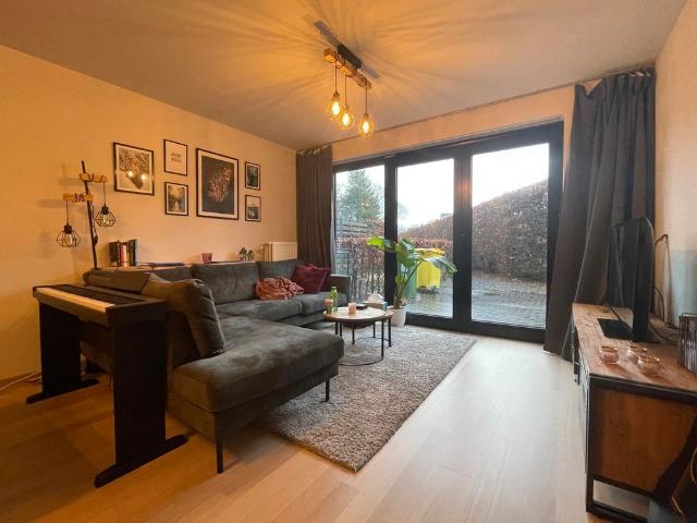 Gelijkvloers appartement met 1 slaapkamer en terras