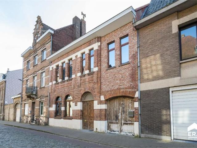 Gelijkvloers appartement met 2 slaapkamers en terras