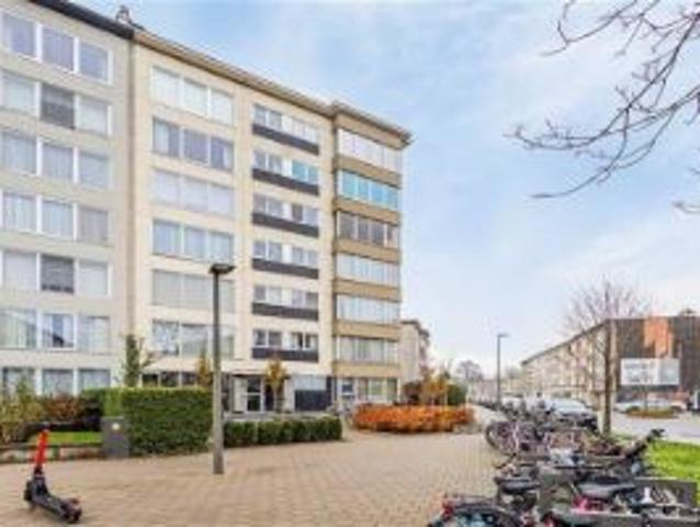 Gelijkvloers appartement met 3/4 slpks en 2 bdks