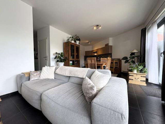 Gelijkvloers appartement met 3 slaapkamers en ruim terras
