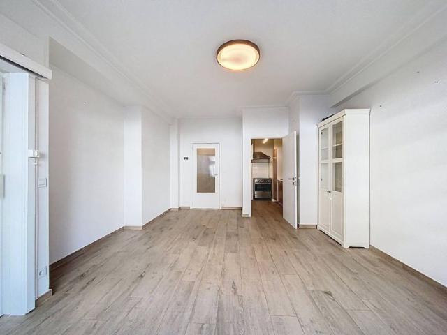 Gelijkvloers appartement te koop in het hart van Knokke