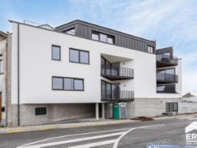 Gelijkvloers luxe BEN appartement nabij het centrum