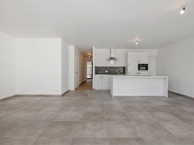 Gelijkvloers nieuwbouwappartement met ruim terras